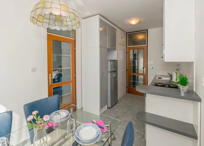 Azure Apartament Split